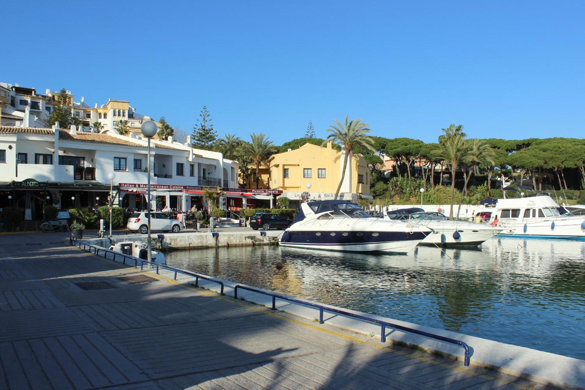 Luxury Ground Floor Apt - 300 M To Cabopino Golf Marbella Exterior photo