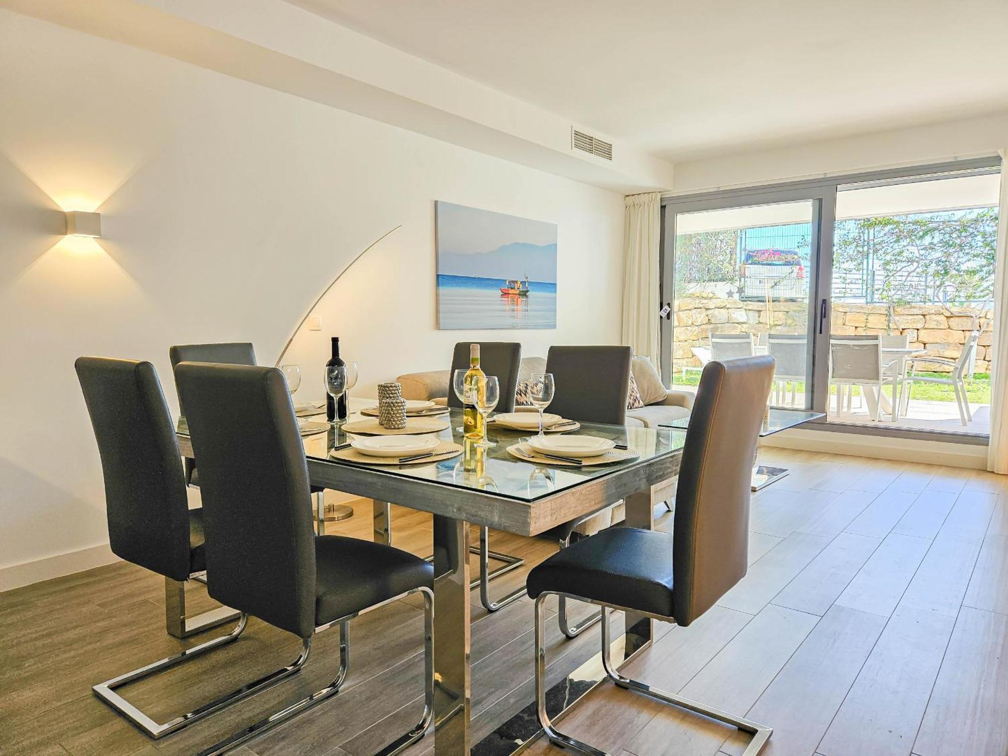 Luxury Ground Floor Apt - 300 M To Cabopino Golf Marbella Exterior photo