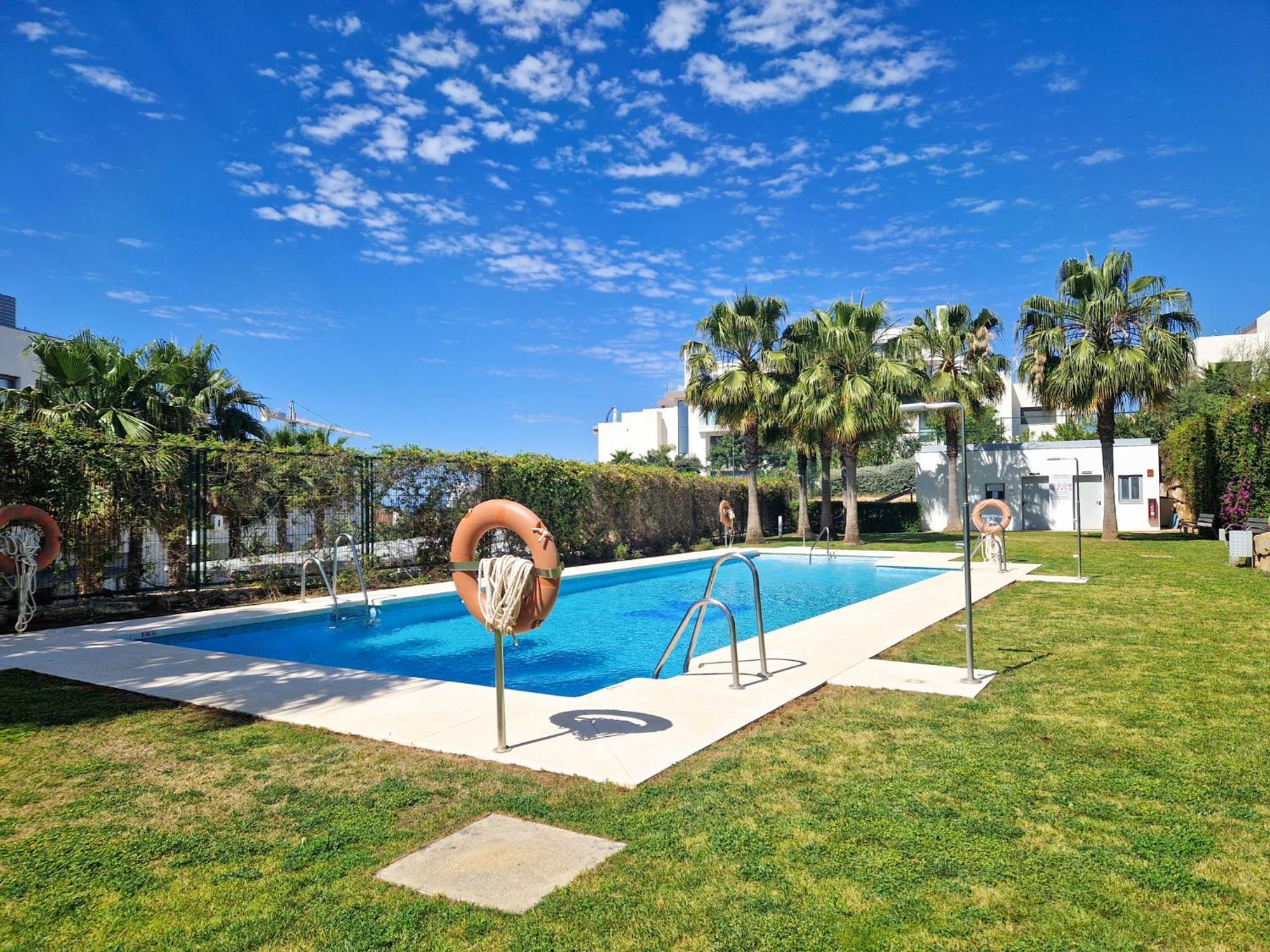 Luxury Ground Floor Apt - 300 M To Cabopino Golf Marbella Exterior photo